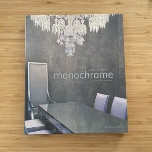 Monochrome | free with purchase